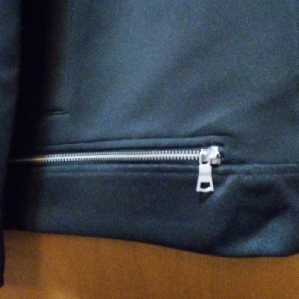 Women's Jacket - Picture 6 of 16